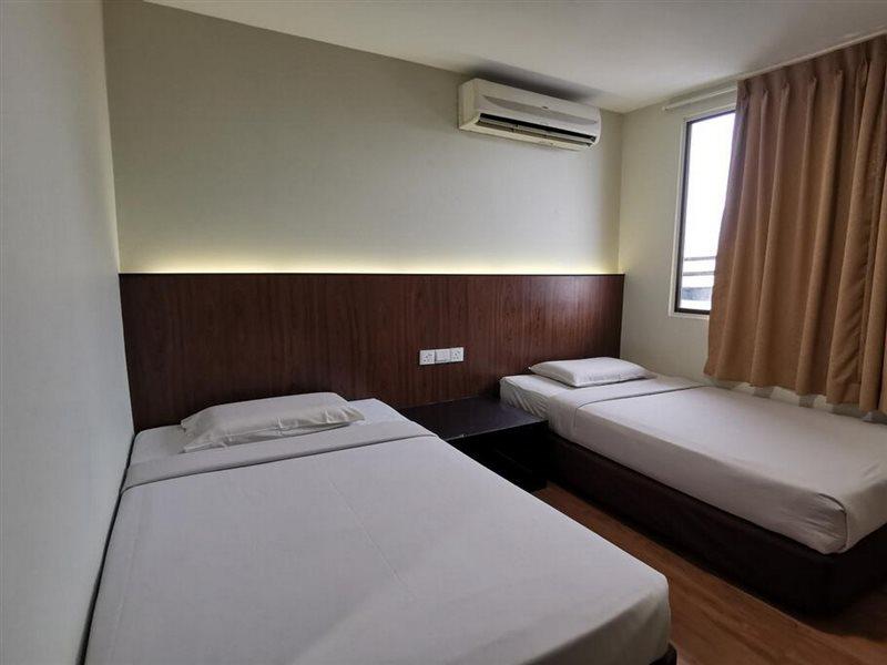 Hotel Holiday Kota Kinabalu Exterior photo