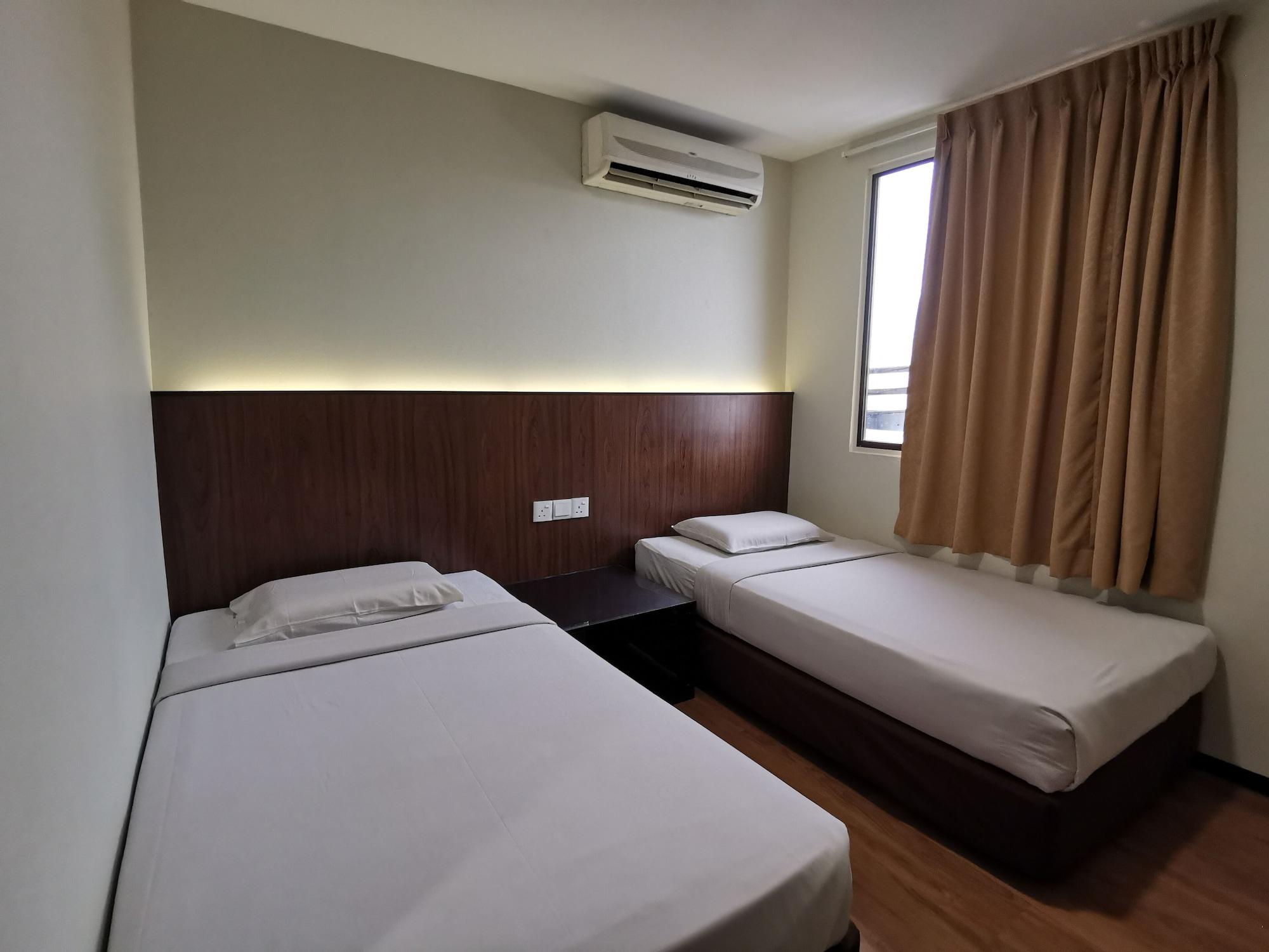 Hotel Holiday Kota Kinabalu Exterior photo